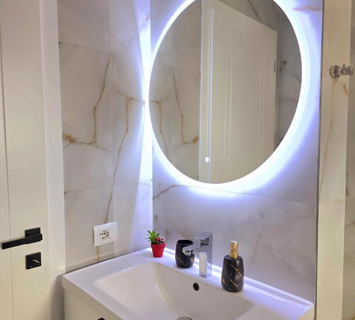 Nea Apartment Tirana Albania